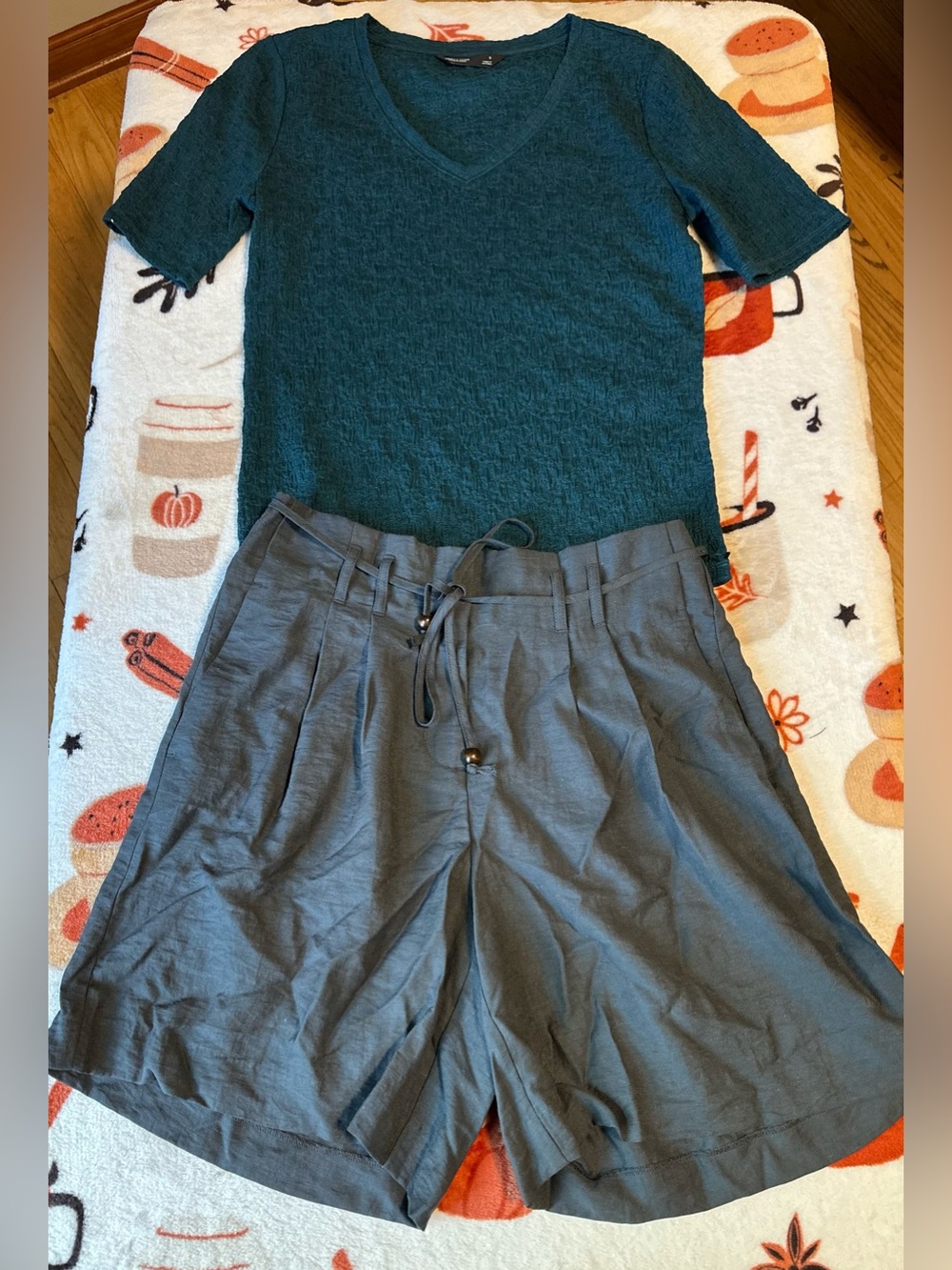 Womens Casual Gray Drawstring Shorts - and teal top  2 piece set top S shorts 4